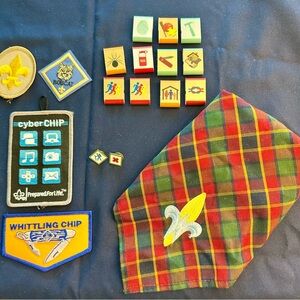 Weebelo Neckerchief, Assorted Patches and Adventure Loops